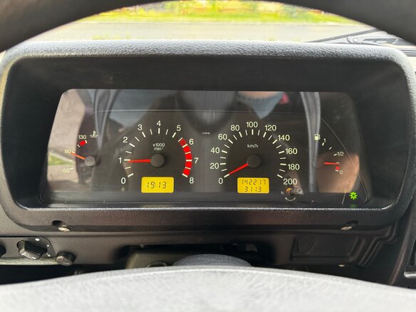 2011 Lada (ВАЗ) 2121 (4x4) I Рестайлинг, пурпурный, 425000 рублей - вид 10