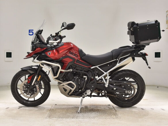 2025 Triumph Tiger 900, красный, 1350000 рублей - вид 1