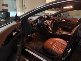 2015 Mercedes-Benz CLS 400 II (C218) Рестайлинг, чёрный, 2699999 рублей, вид 5