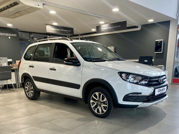 2026 Lada (ВАЗ) Granta Cross I Рестайлинг, белый - вид 1