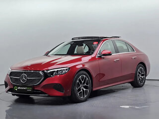 2025 Mercedes-Benz E-Класс 200 VI (W214, S214), красный, 6450000 рублей, вид 1