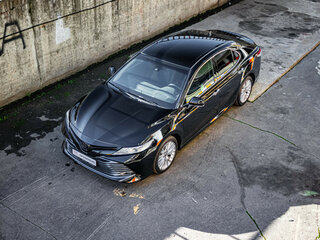 2020 Toyota Camry VIII (XV70), чёрный, 3049999 рублей, вид 2
