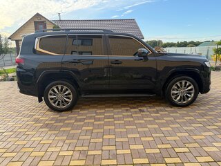 2023 Toyota Land Cruiser 300 Series, чёрный, 11599000 рублей, вид 4