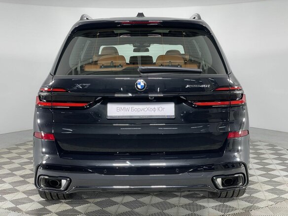 2026 BMW X7 40i I (G07) Рестайлинг, чёрный, 18800000 рублей - вид 4