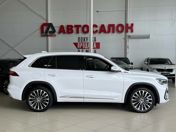 2026 Geely Monjaro I Рестайлинг, белый - вид 3