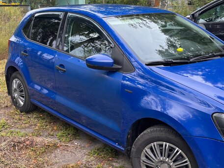 2011 Volkswagen Polo V, синий, 370000 рублей, вид 2