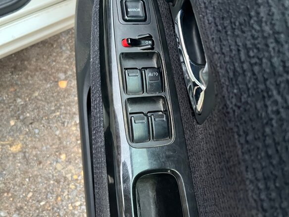 2002 Honda Odyssey II Рестайлинг, белый, 520000 рублей - вид 14