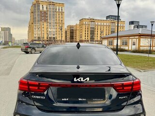 2022 Kia Cerato IV Рестайлинг, синий, 3470000 рублей, вид 5