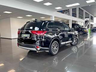 2017 Mitsubishi Outlander III Рестайлинг 2, чёрный, 1425000 рублей, вид 2
