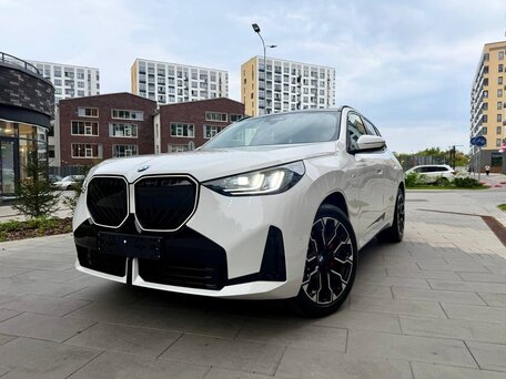 2025 BMW X3 20i xDrive IV (G45/G48), белый, 7490000 рублей, вид 1