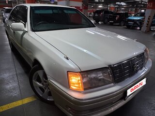 1996 Toyota Crown X (S150), белый, 750000 рублей, вид 1
