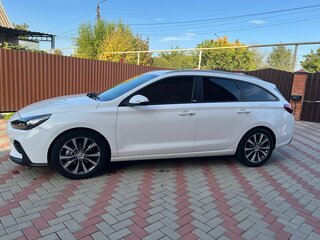 2019 Hyundai i30 III Рестайлинг, белый, 1280000 рублей, вид 4