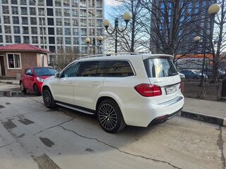2016 Mercedes-Benz GLS 400 I (X166), белый, 3899000 рублей, вид 2