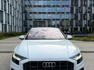 2018 Audi Q8 55 TFSI I (4M), белый, 4000000 рублей, вид 1