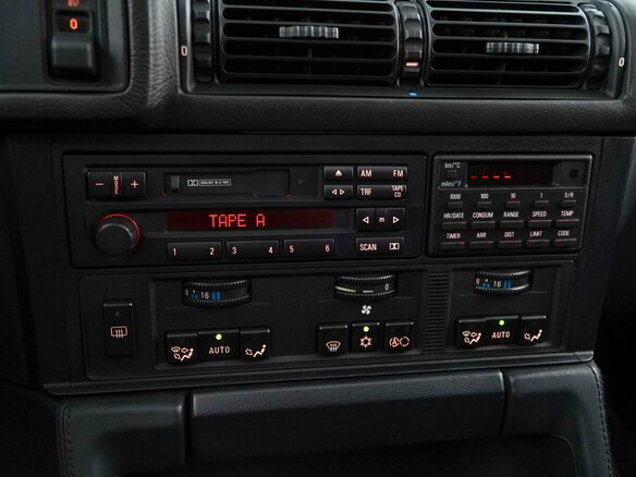 1991 BMW M5 II (E34), чёрный, 5349099 рублей - вид 18