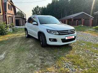 2016 Volkswagen Tiguan I Рестайлинг, белый, 1600000 рублей, вид 4