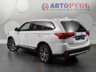 2018 Mitsubishi Outlander III Рестайлинг 2, белый, 1795000 рублей, вид 2