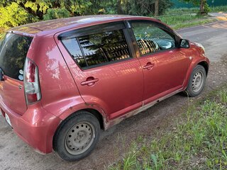 2005 Toyota Passo I (C10), красный, 220000 рублей, вид 3