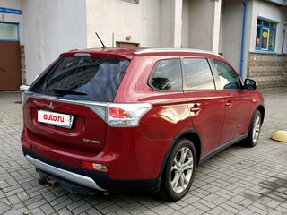 2014 Mitsubishi Outlander III Рестайлинг, красный, 1250000 рублей, вид 3