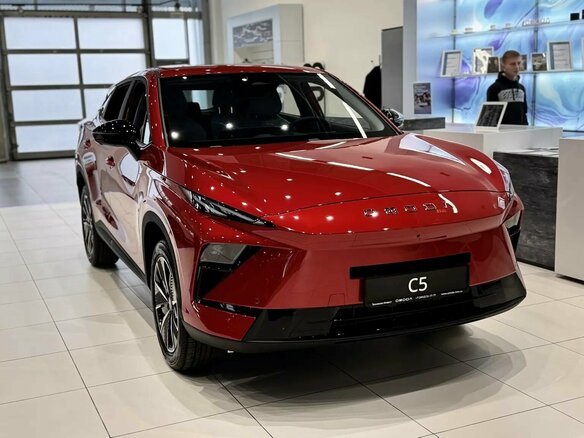 2026 Omoda C5 II, красный, 2629000 рублей