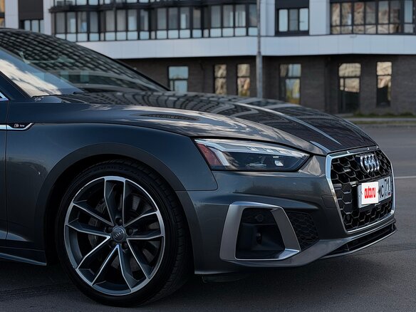 2020 Audi A5 Sportback 45 TFSI II (F5) Рестайлинг, серый, 3550000 рублей - вид 2