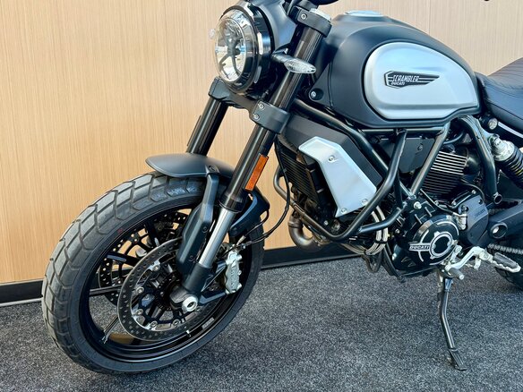 2022 Ducati Scrambler 1100, чёрный, 1075000 рублей - вид 4