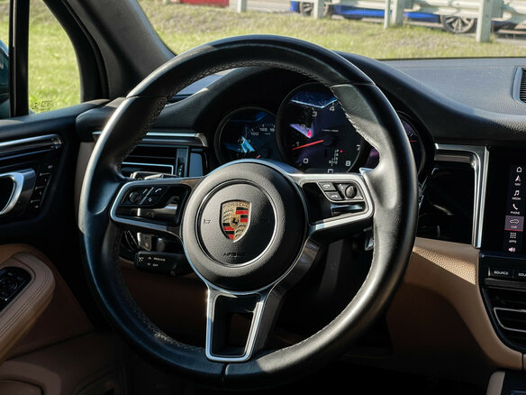 2020 Porsche Macan I Рестайлинг, чёрный, 4468227 рублей - вид 13