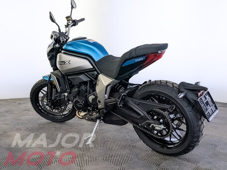 2025 CFMoto 700CL-X Heritage, синий, 778410 рублей, вид 4
