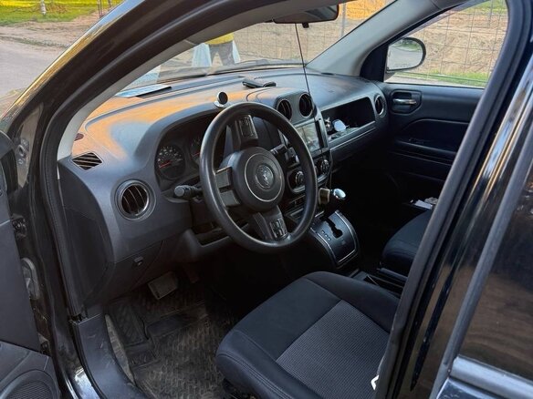 2013 Jeep Compass I Рестайлинг 2, чёрный, 1300000 рублей - вид 4