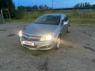 2012 Opel Astra H Рестайлинг, серый, 300000 рублей, вид 1