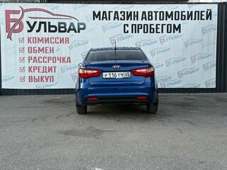 2013 Kia Rio 5-speed III, синий, 1100000 рублей, вид 5