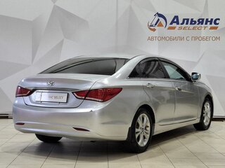 2011 Hyundai Sonata VI (YF), серебристый, 640000 рублей, вид 3