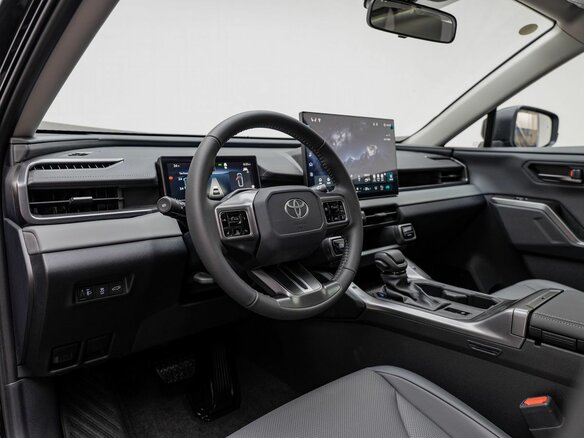 2026 Toyota RAV4 VI (XA60), чёрный, 5000000 рублей - вид 13