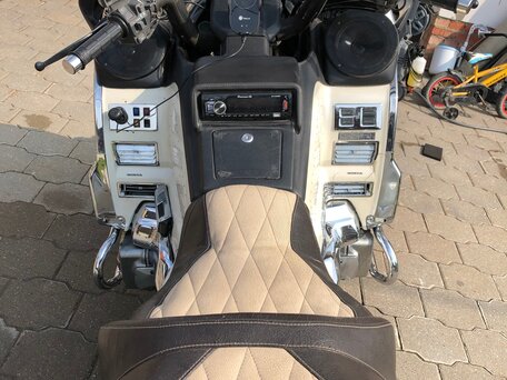 1997 Honda GL 1500 Gold Wing, белый, 550000 рублей, вид 5