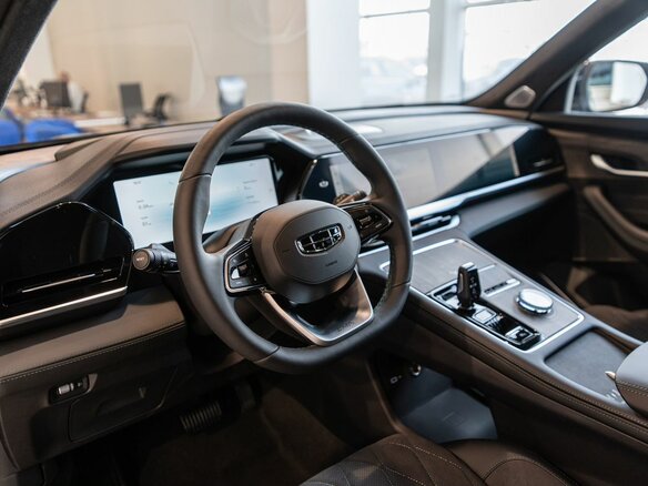 2026 Geely Monjaro I Рестайлинг, чёрный, 4954990 рублей - вид 14