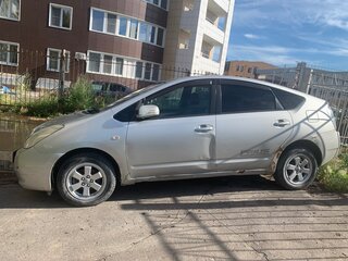 2005 Toyota Prius II Рестайлинг (XW20), серый, 500000 рублей, вид 4