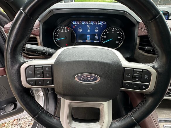 2022 Ford Expedition IV Рестайлинг, белый, 10000000 рублей - вид 13