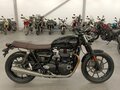 2023 Triumph Speed Twin, чёрный, 960000 рублей - вид 1