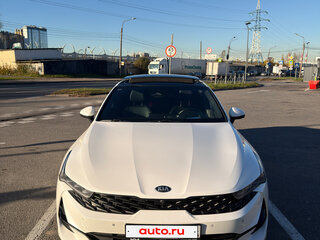 2021 Kia K5 III, белый, 2800000 рублей, вид 1