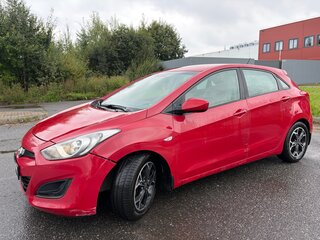 2012 Hyundai i30 II, красный, 899000 рублей, вид 3