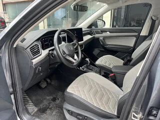 2023 Volkswagen Tayron I Рестайлинг, серебристый, 2300222 рублей, вид 5