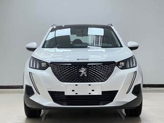 2023 Peugeot 2008 II, белый, 1450000 рублей, вид 2
