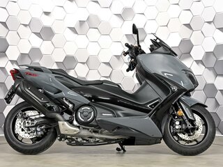 2021 Yamaha TMAX, серый, 979000 рублей, вид 3
