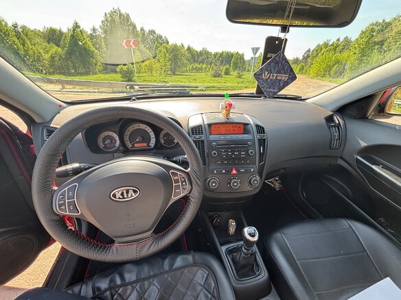 2008 Kia Ceed I, красный, 380000 рублей - вид 8