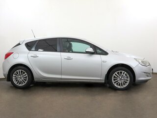 2010 Opel Astra J, серебристый, 470000 рублей, вид 3