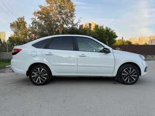 2023 Lada (ВАЗ) Granta I Рестайлинг, белый, 900000 рублей, вид 3