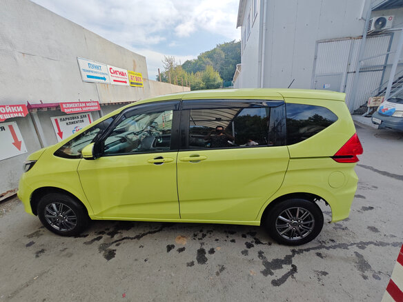 2018 Honda Freed+ II, зелёный, 1535000 рублей - вид 4