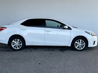 2013 Toyota Corolla XI (E160, E170, E180), белый, 1584000 рублей, вид 4