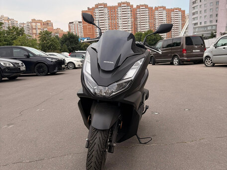 2021 Honda PCX 125, чёрный, 405000 рублей, вид 3