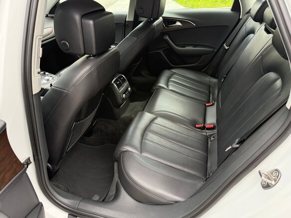 2016 Audi A6 IV (C7) Рестайлинг, белый, 2650000 рублей - вид 13